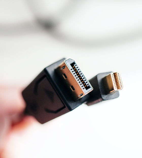 たくさんのUSB Type-CからDisplayPortに変換する機器がある中でどれを選択すれば良いのか？
